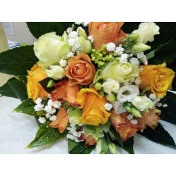 Ramos de 12 Rosas Variadas