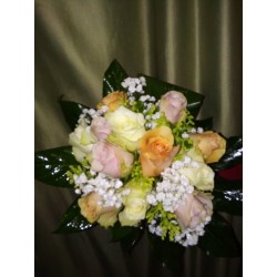 Ramo de 12 Rosas Variadas 2